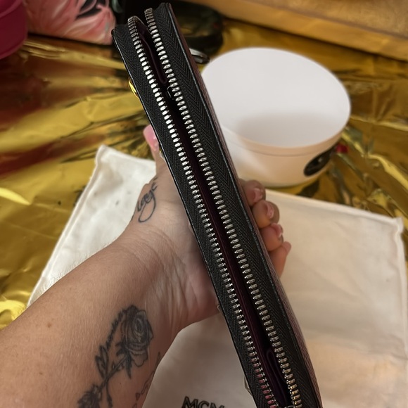 🦄MCM WINNER @THECOMICNERD17 - Picture 7 of 17